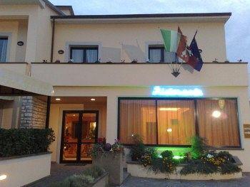 Hotel Santa Lucia Cascina Kültér fotó